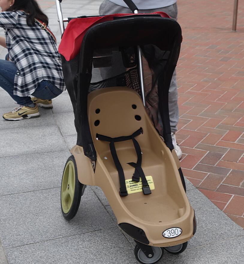 想带两岁半孩子去玩 迪士尼有租婴儿车的吗