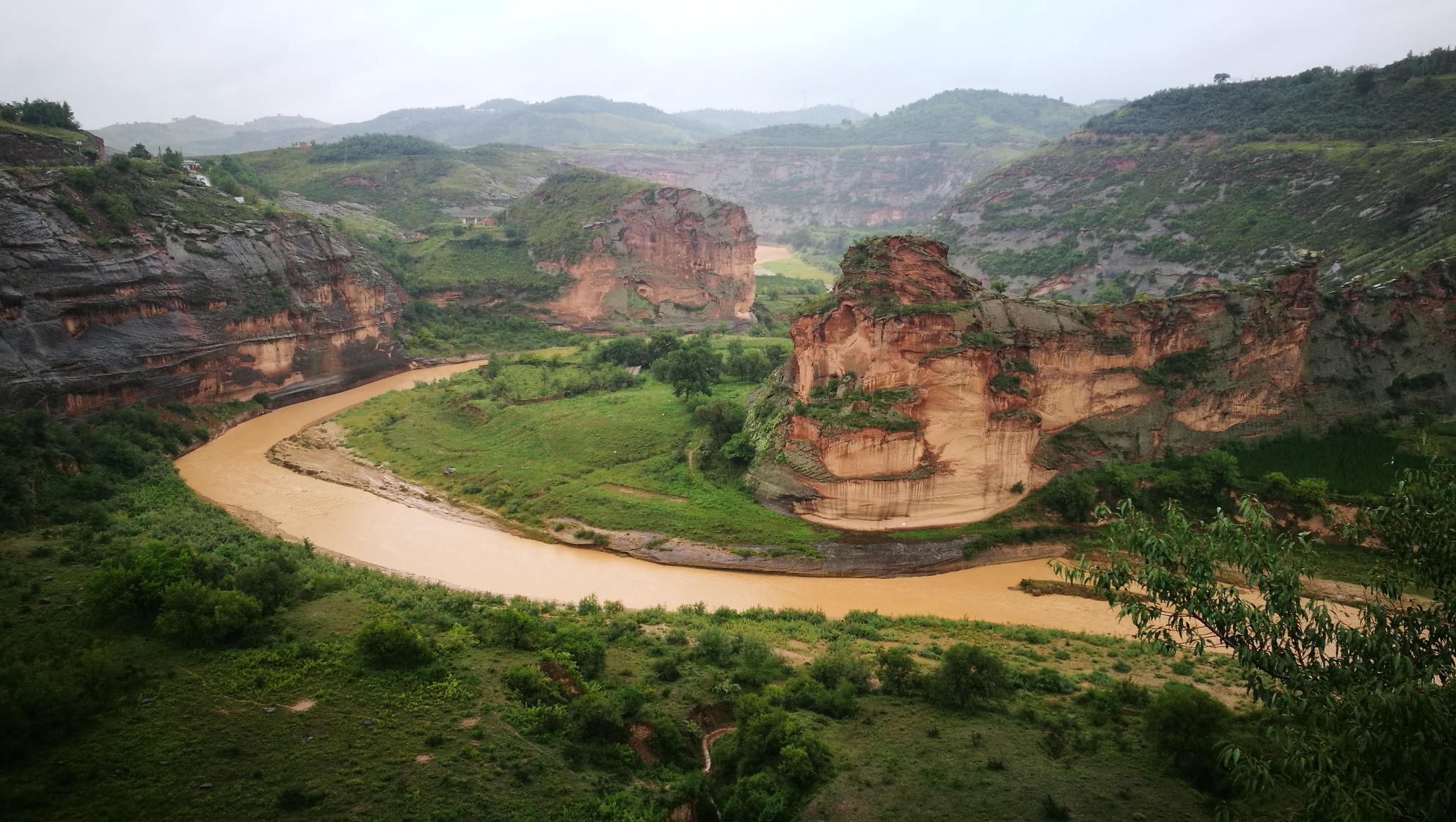 雨岔大峡谷周边有一条适合自驾游的线路,甘泉县旅游攻略 - 马蜂窝