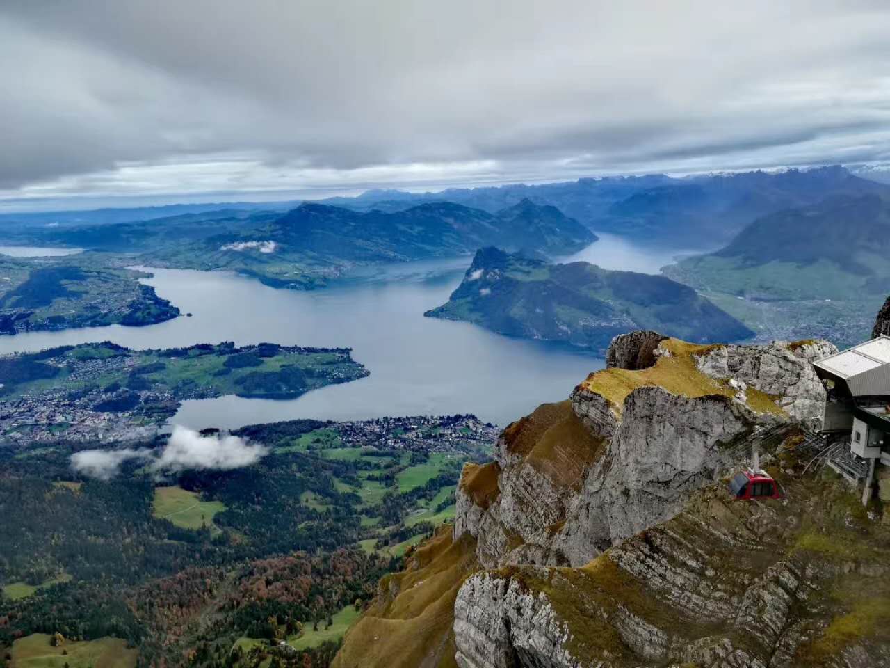 皮拉图斯山         