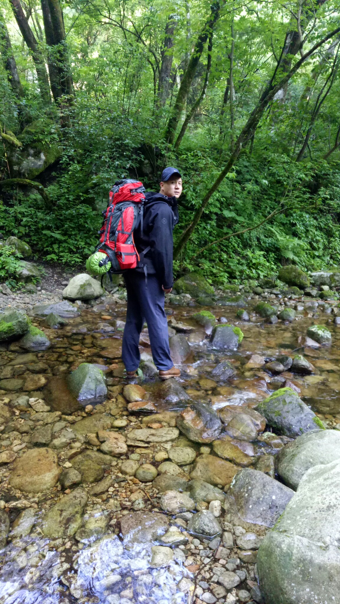 跋山涉水,重装徒步太白山南北穿越