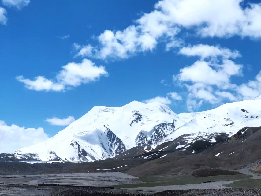 阿尼玛卿雪山        