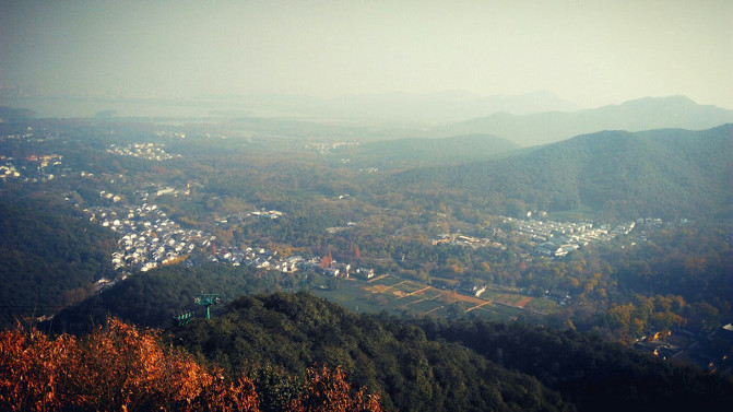 北高峰观湖光山色