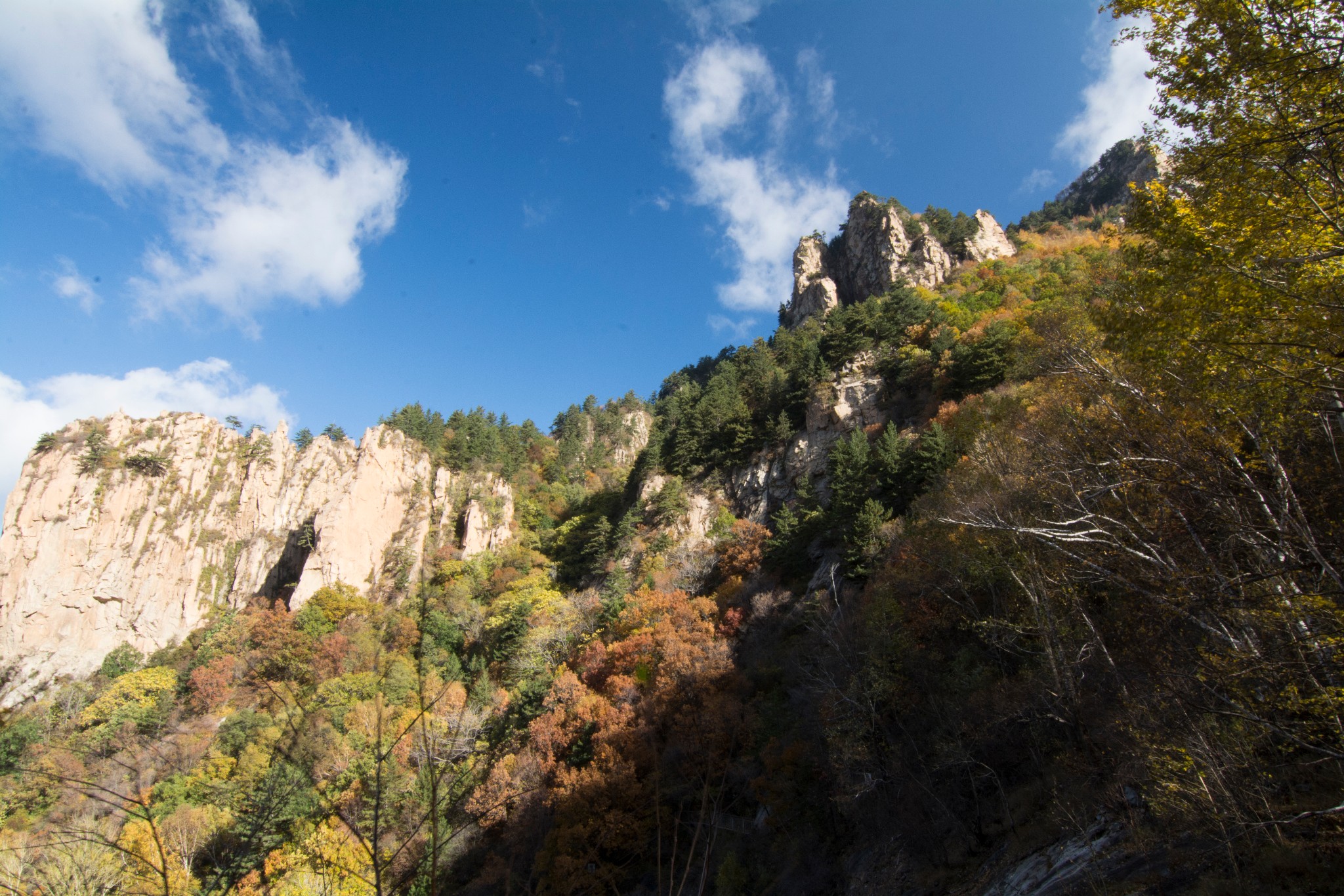 河北承德雾灵山秋景2016.10.09