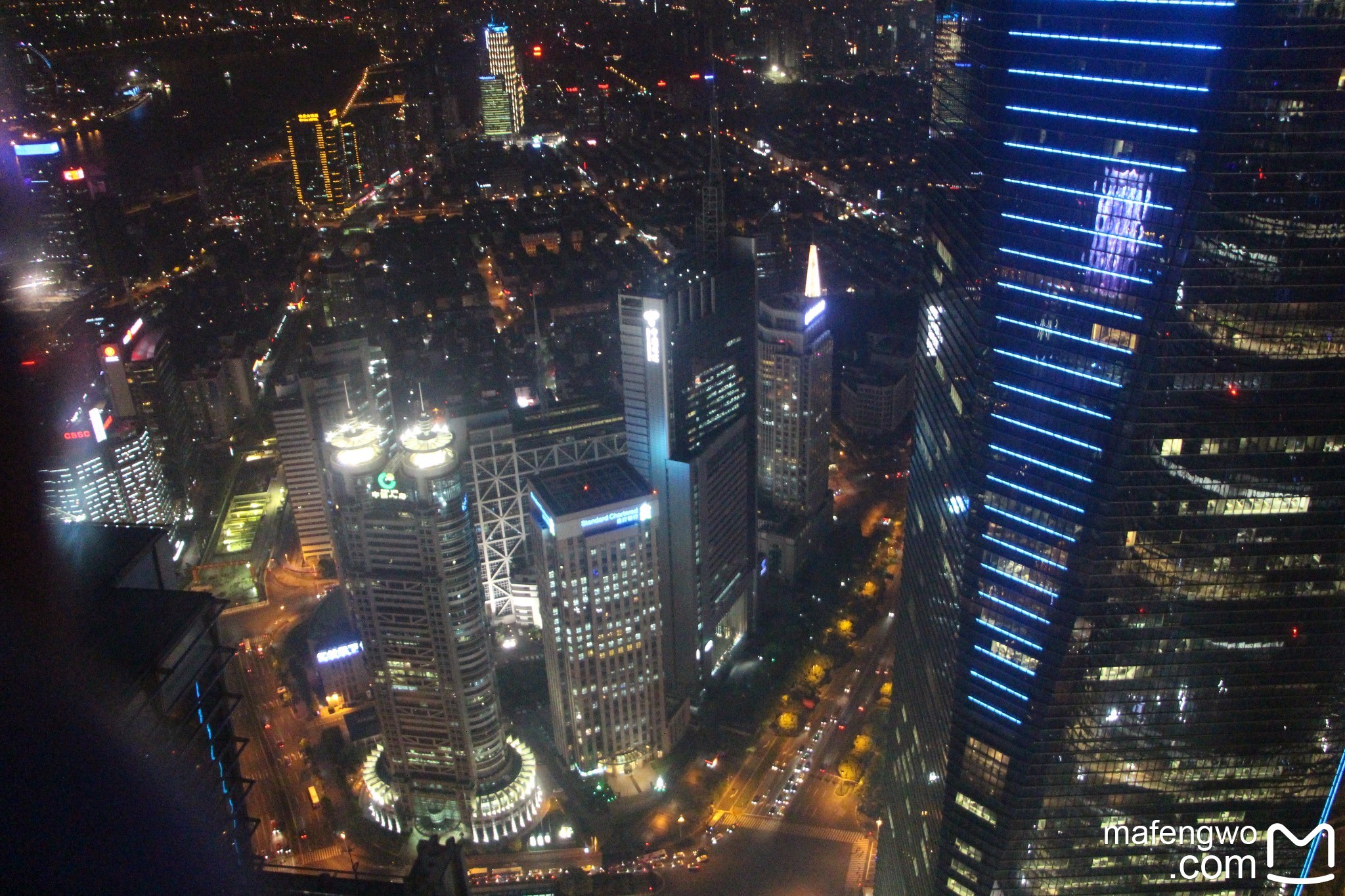 芝加哥经济总量与上海_上海夜景(2)