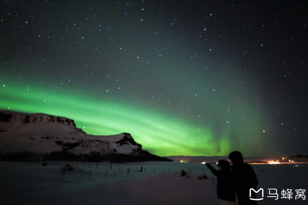 冰岛极光最佳观赏地点 wKgBEFrDbXGAHj2YAAROR61JXYU36.jpeg?imageView2%2F2%2Fw%2F600%2Fh%2F600%2Fq%2F90