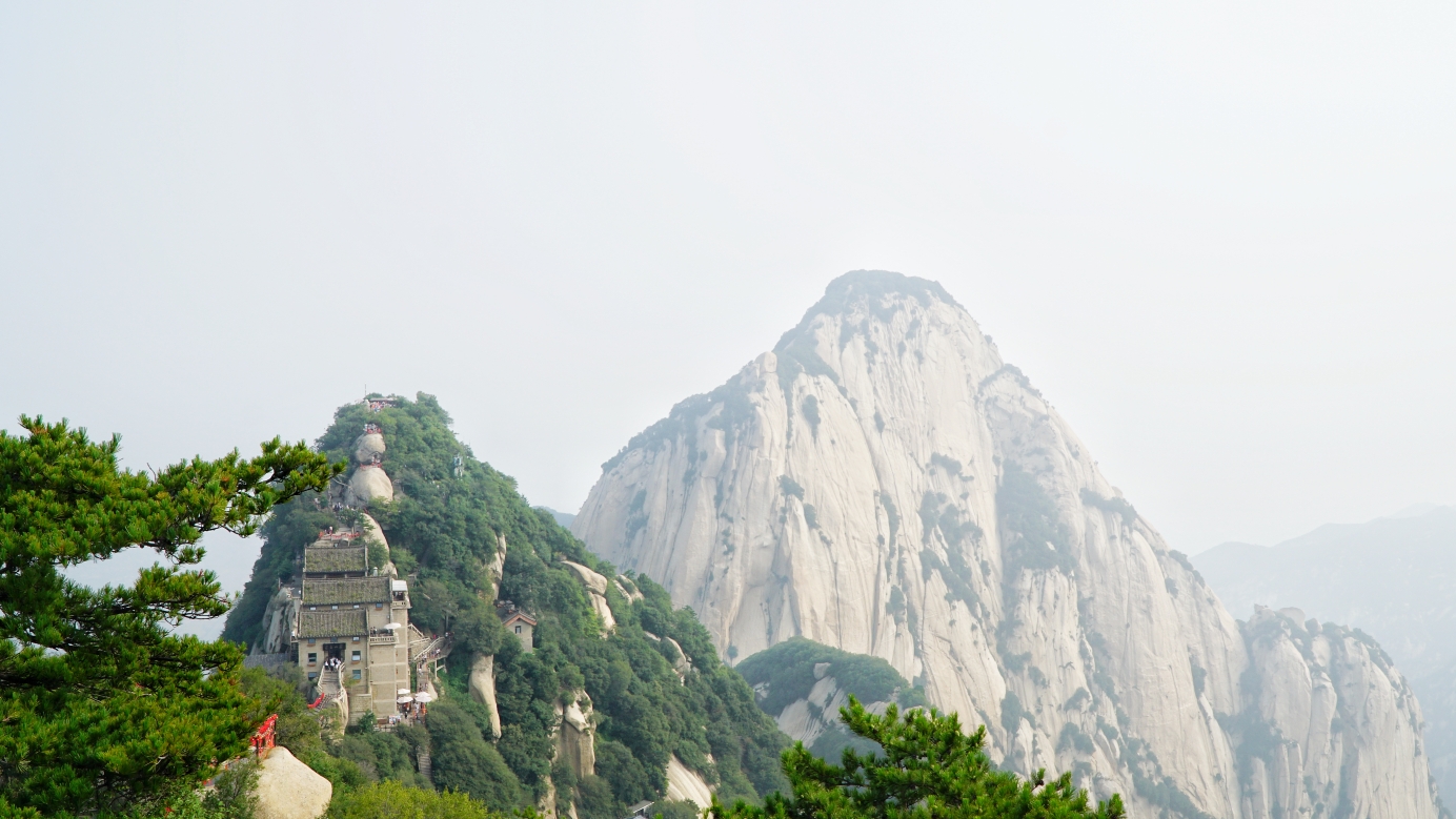 西峰人口多么_华山西峰(2)