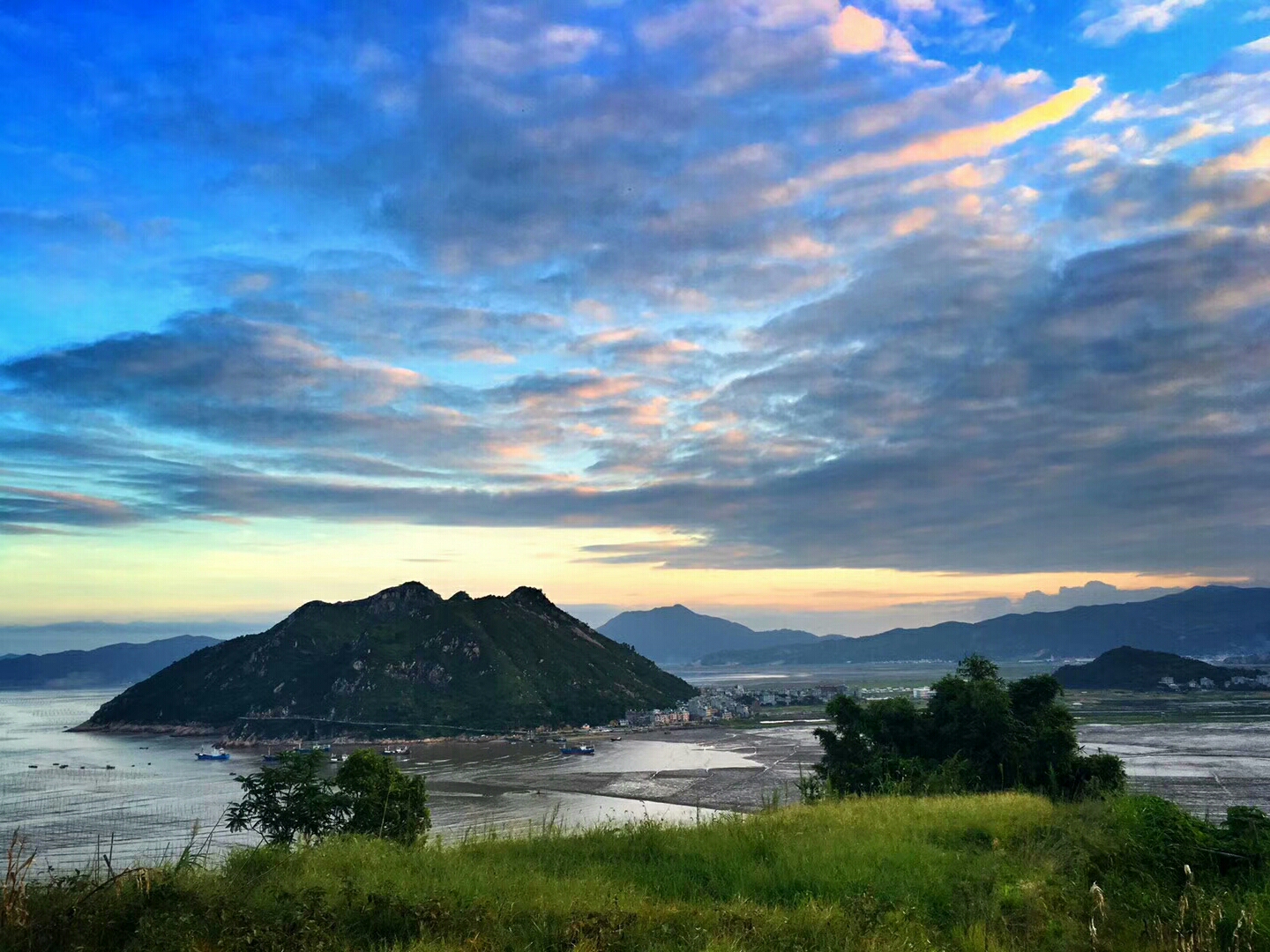 霞浦°海浪敲打滩涂响,映日古村畲屋藏-滩涂七都