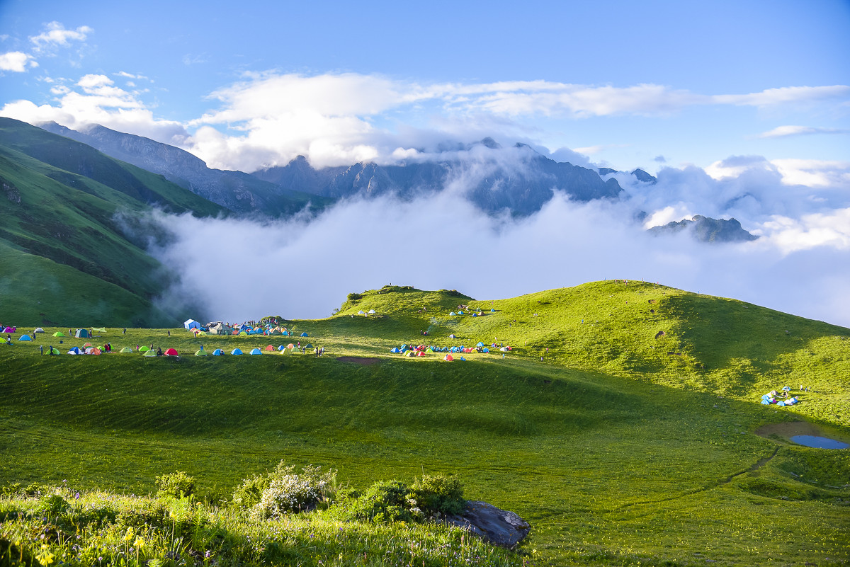 情迷 九顶山徒步露营2日游(篝火晚会 骑马拍照 观星赏月)