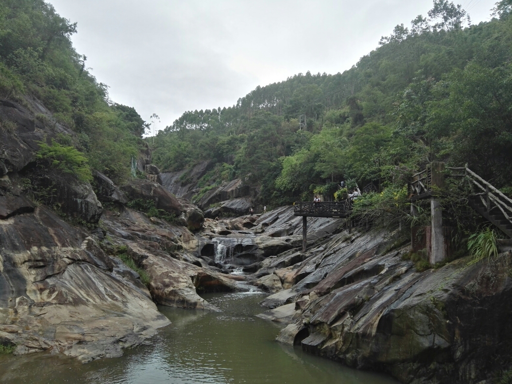 饶平一日游(绿岛山庄 怪臼谷 明清古寨)
