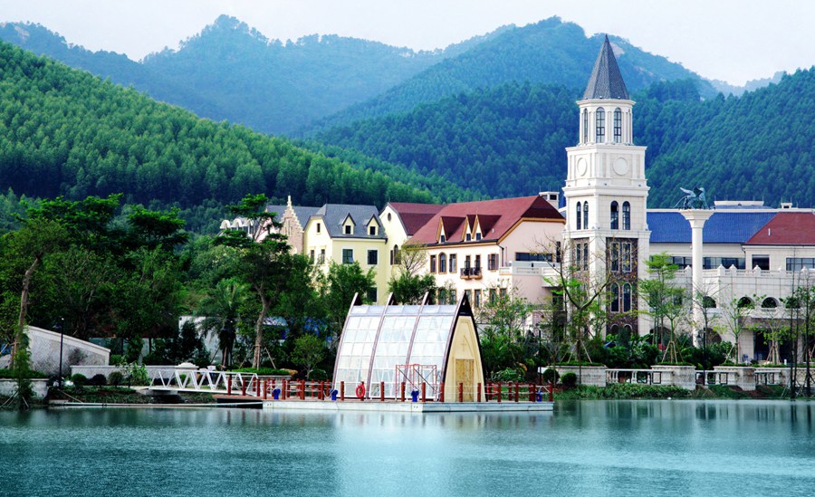 可选探索王国温泉套餐佛山美的鹭湖岭南花园酒店美的鹭湖精品酒店2天1