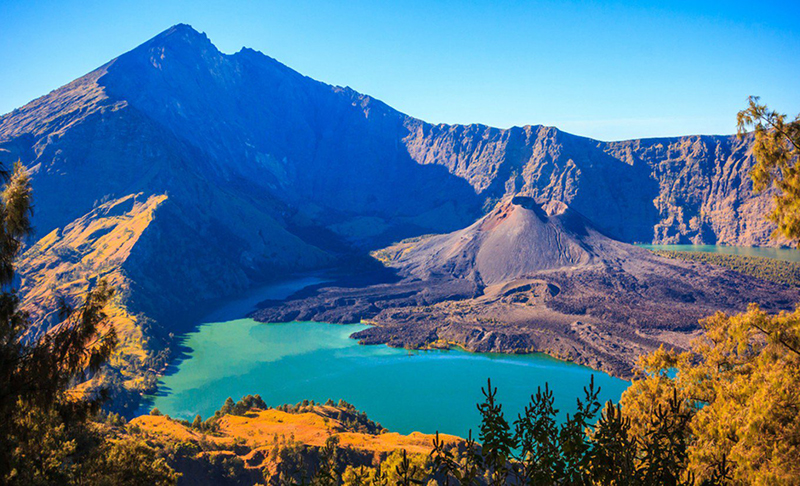                :林贾尼火山(图片