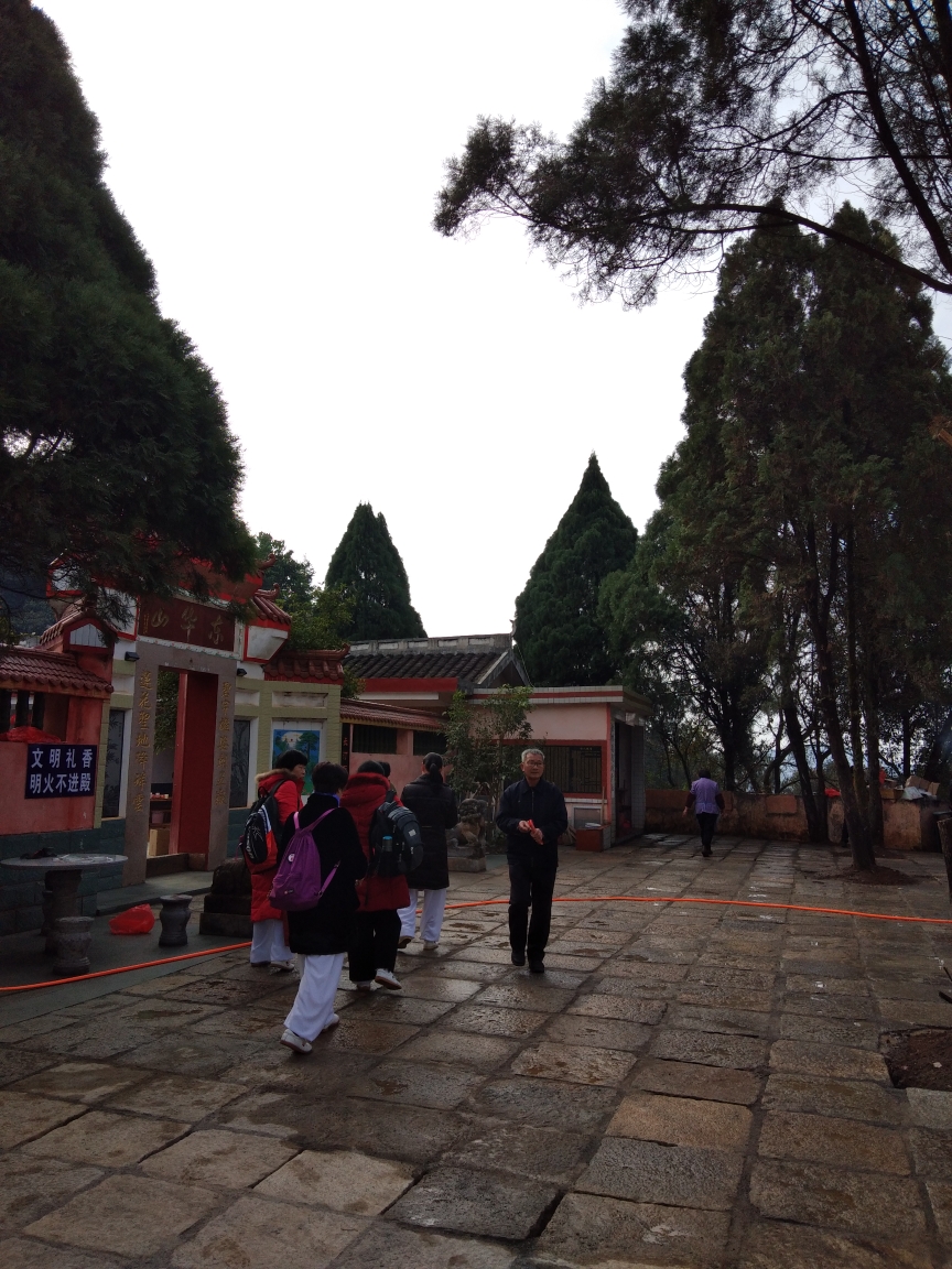 长汀策武人口_长汀旅游必去十处景点(2)