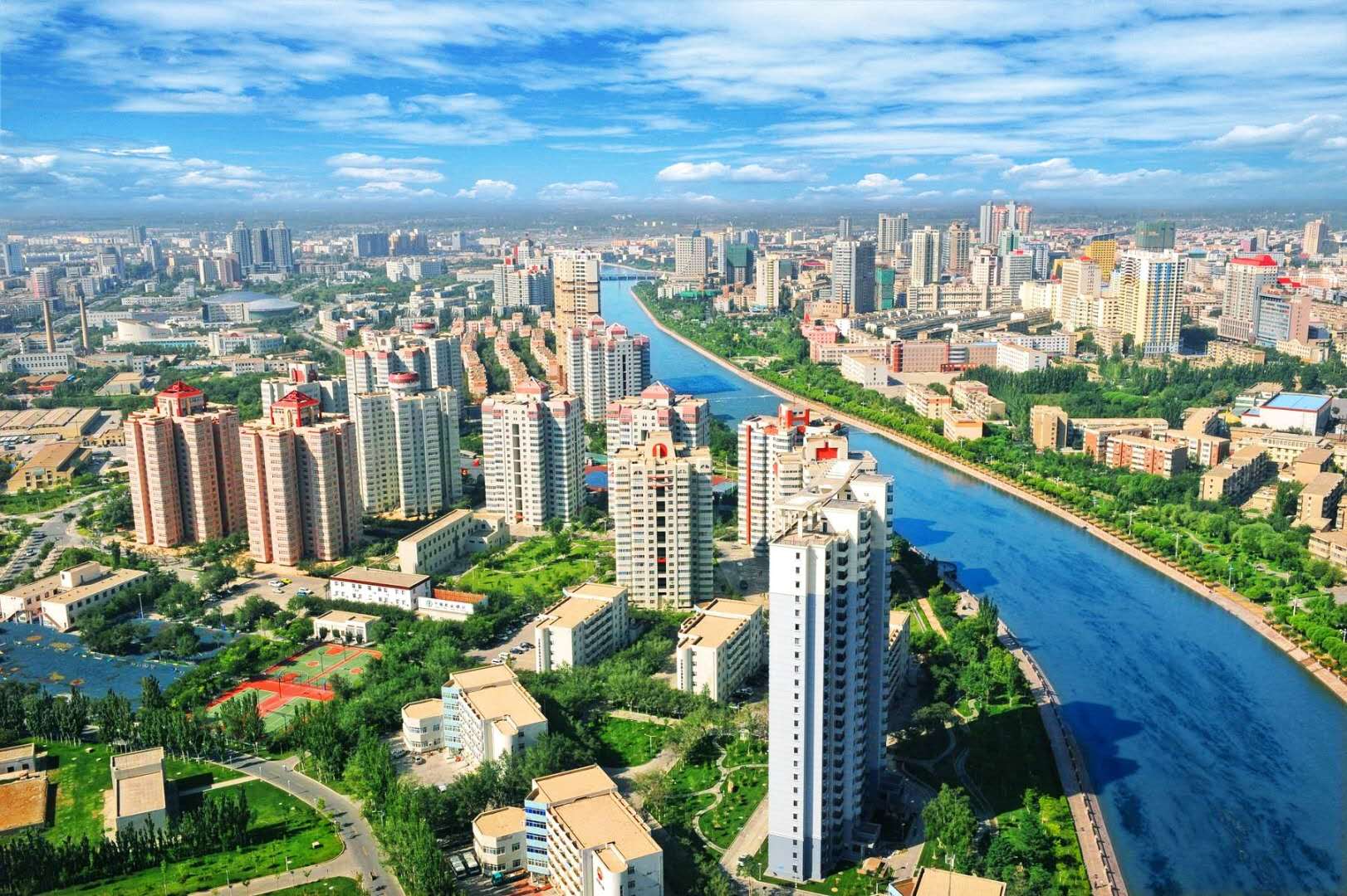     库尔勒,又名梨城,库尔勒旅游