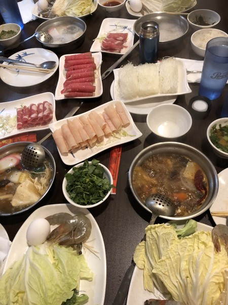 飞机场附近的火锅 wKgED1wGpHOAFlDwAAruBa-n9vk53.jpeg?imageView2%2F2%2Fw%2F600%2Fh%2F600%2Fq%2F90