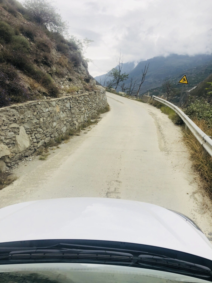 旅游自驾攻略图详情 wKgED1vKj_-AZpo9AAjLTMbuB4Q69.jpeg?imageView2%2F2%2Fw%2F680%2Fq%2F90%7CimageMogr2%2Fstrip%2Fquality%2F90