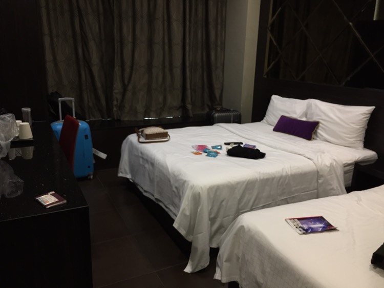 一般酒店可以抽烟吗 wKgED1wTM22ABhh3AADpIg_hWaU37.jpeg