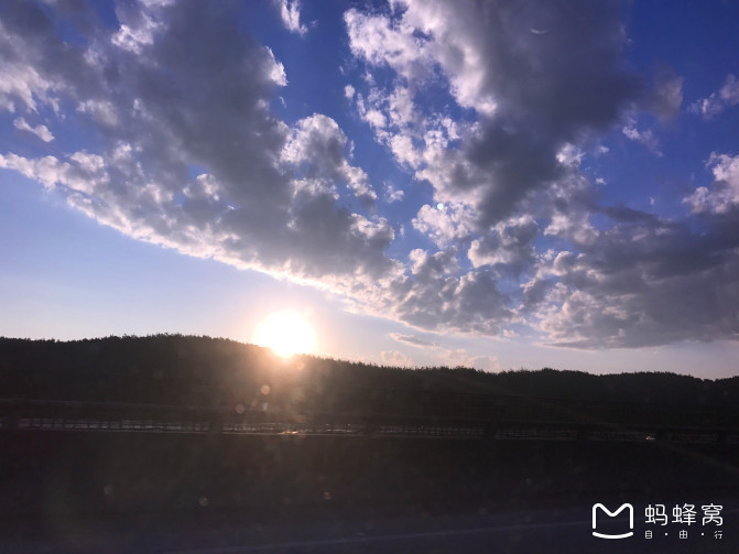 怎么晒太阳好看 wKgEaVyGDiWAHUgnAAEIwpXbyEA32.jpeg?imageView2%2F2%2Fw%2F680%2Fq%2F90%7CimageMogr2%2Fstrip%2Fquality%2F90