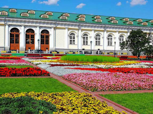 亚历山大花园 马蜂窝