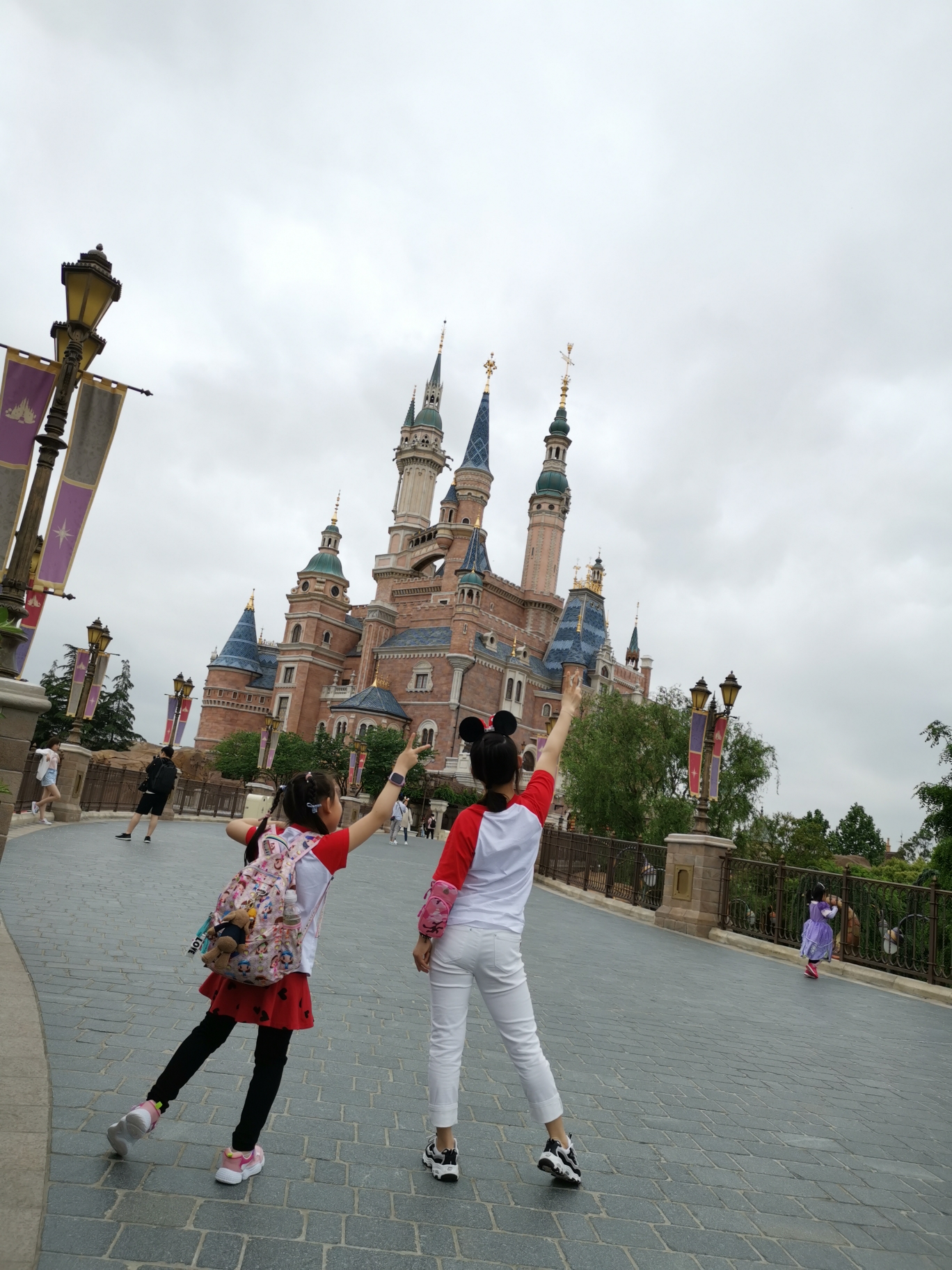 ·~上海迪士尼5月打卡，开启梦幻之旅(*^▽^*)~~以刷项目为主的攻略哈~~_游记