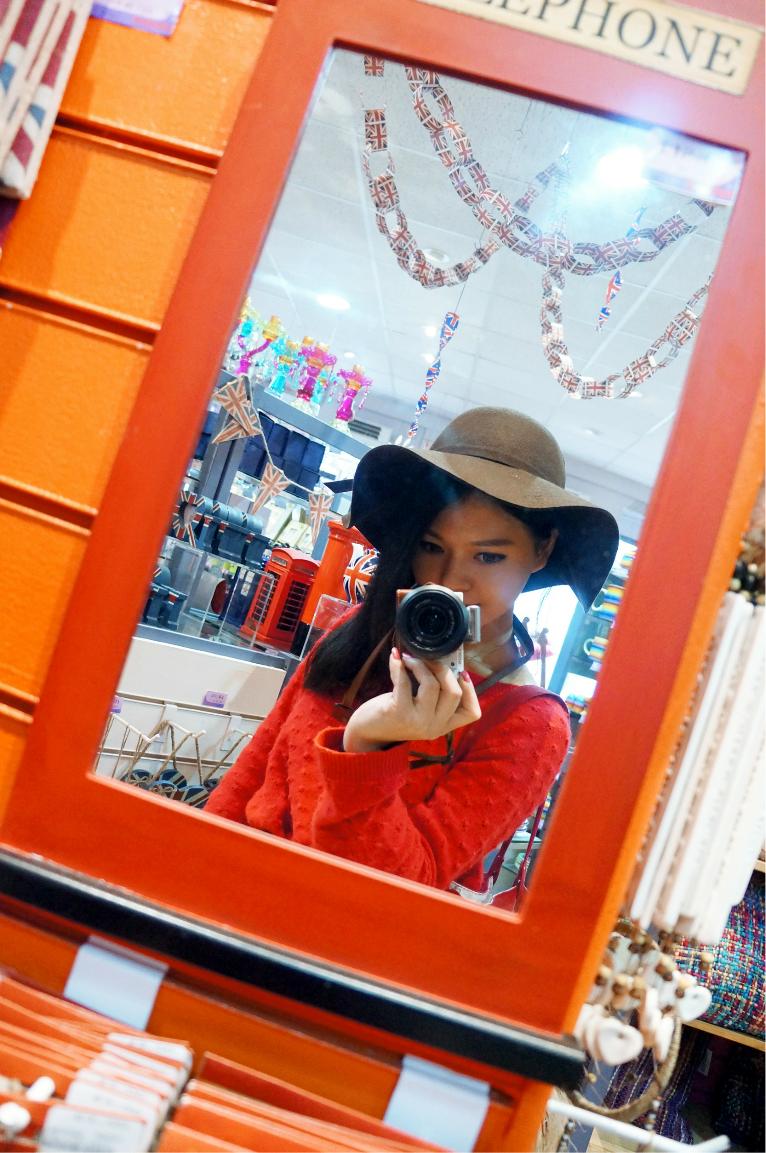 一个人坐车坐船坐凳子猜成语_一个人坐船的图片(2)