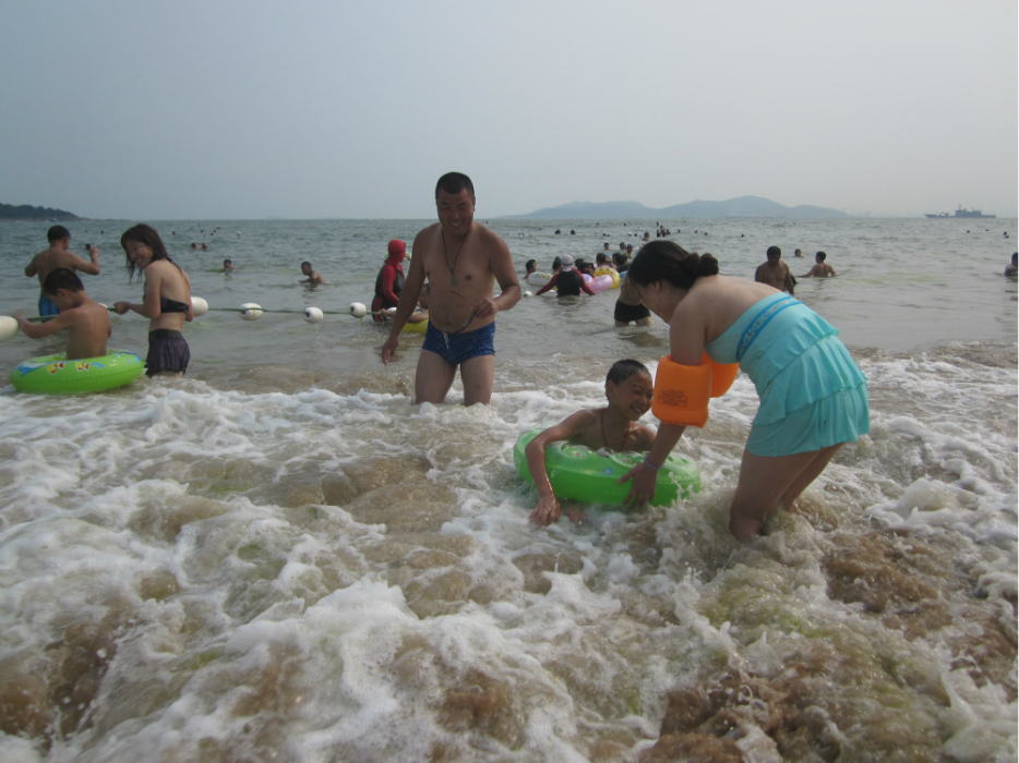 浴场老总_巴西海滩天体浴场图片