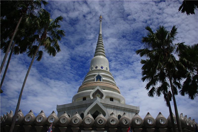 【与抖胸男一起的日子】被门掩了的泰国行——我到底在做什么?