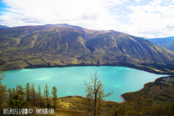 喀纳斯湖在哪一站 wKgB4lJQ4OOALHVaAAzgwbbd1NQ52.jpeg?imageView2%2F2%2Fw%2F600%2Fh%2F600%2Fq%2F90