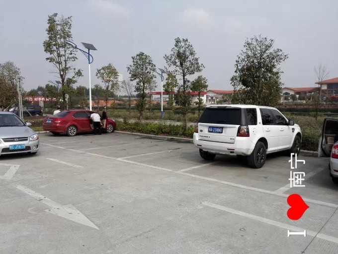 搭车旅行中国 wKgB6lT1jKOAAnNyAATnoaJDo6455.jpeg?imageView2%2F2%2Fw%2F680%2Fq%2F90