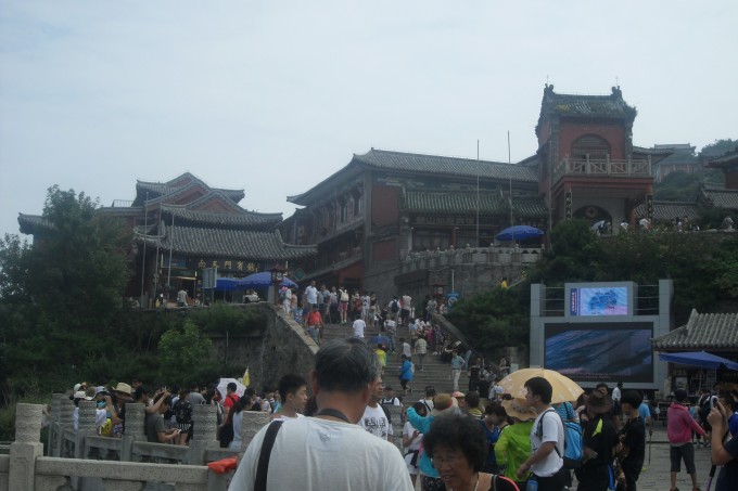 泰安晚上攻略游玩攻略,泰安晚上攻略游玩攻略大全