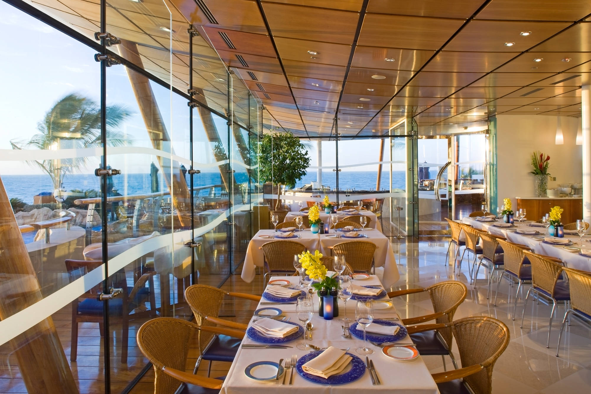 【世界七星体验】迪拜 帆船酒店bab al yam池畔餐厅自助餐(早/午/晚餐