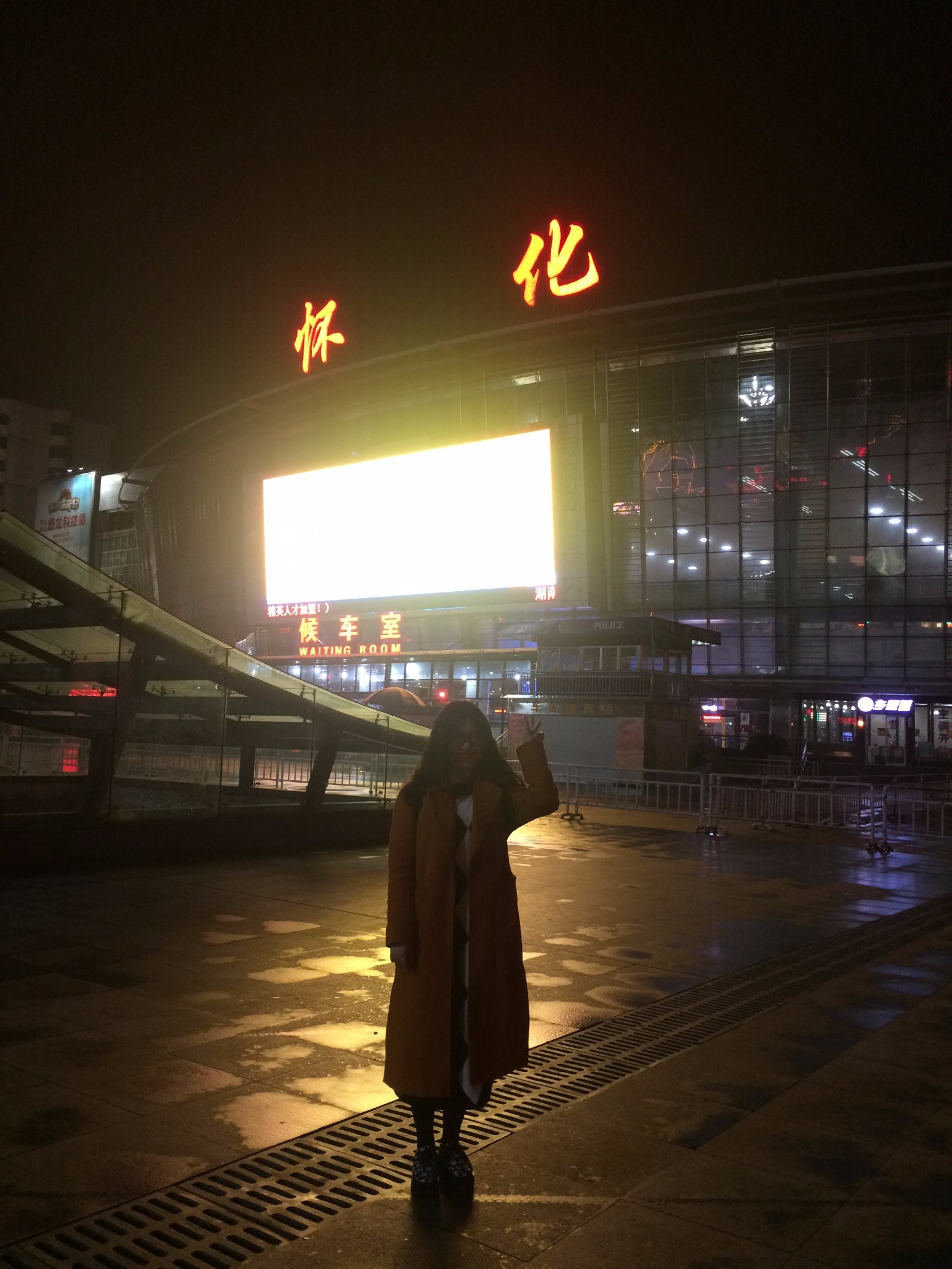 wKgBs1bOovuAZTlZAAdWZNyRX7I25.jpeg?imageView2%2F2%2Fw%2F600%2Fh%2F600%2Fq%2F90