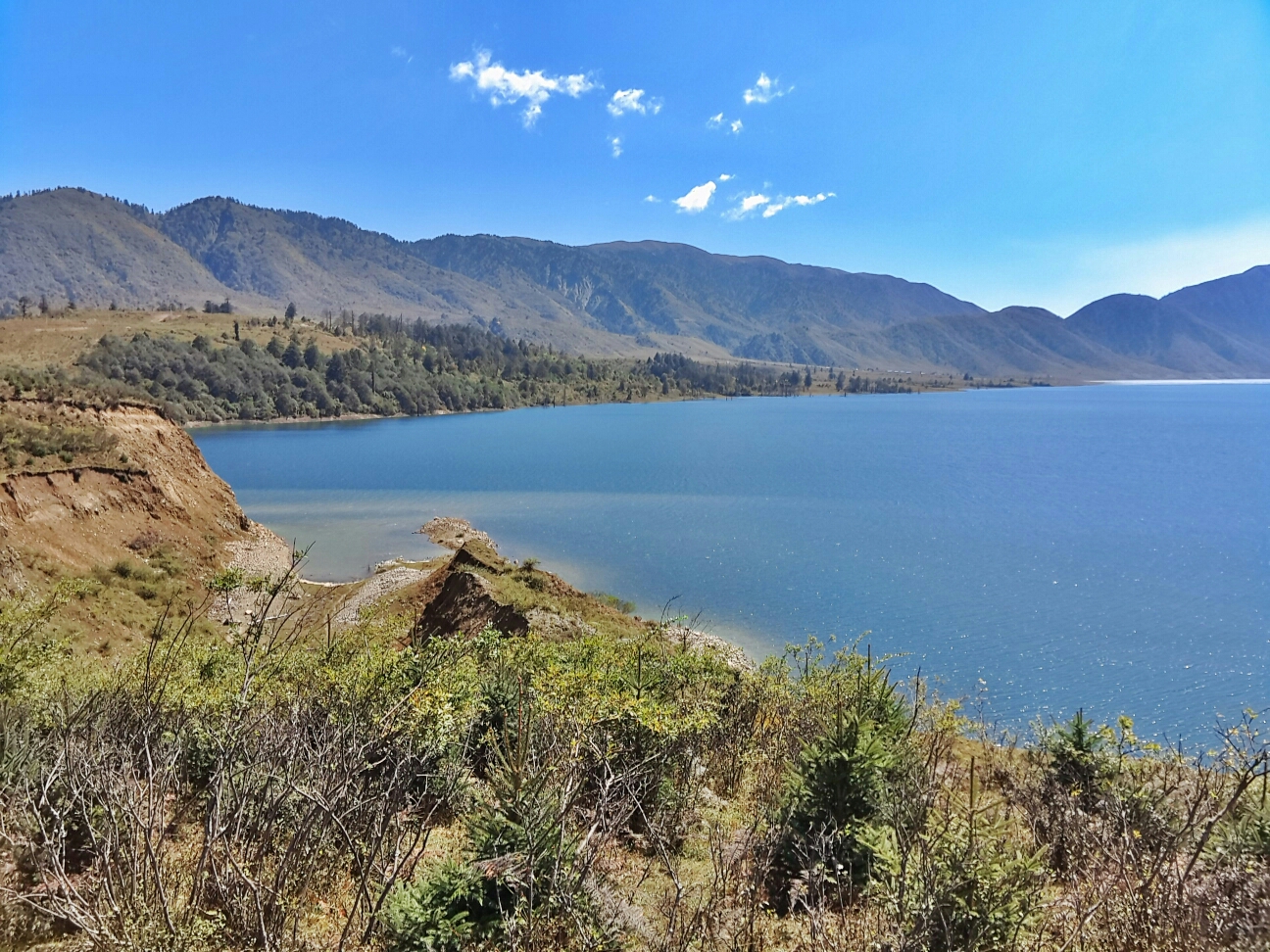 轿顶山 冶勒湖探寻你的美