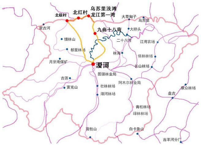 1.中国圣诞村-北极村 与其说北极村是个村庄,不如说它是个小镇。这里有最北银行、最北小学、最北邮局、最北超市,任意一个地方都号称中国最北。到了冬季这里白雪皑皑,还可以游玩冰上活动,包括最火的泼水成冰的奇特景象,尤其对于南方的小伙伴,一定有着别样的吸引力。 2.地道东北小村庄-北红村 北极村与北红村,风貌截然不同。北极村有购物街、度假别墅、星级酒店等等现代设施。如果你想要在这里住得舒适,那北极村是你不二的选择。但是,如果你想体验最地道的东北生活,那就一定要前往北红村。满眼的木屋木栅栏,甚至还有柴火堆,到处都