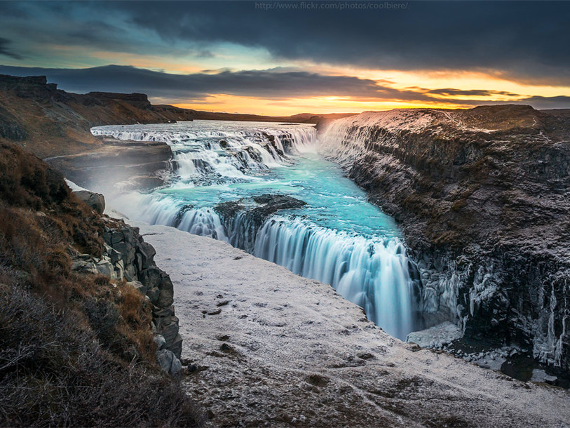 冰岛黄金瀑布.