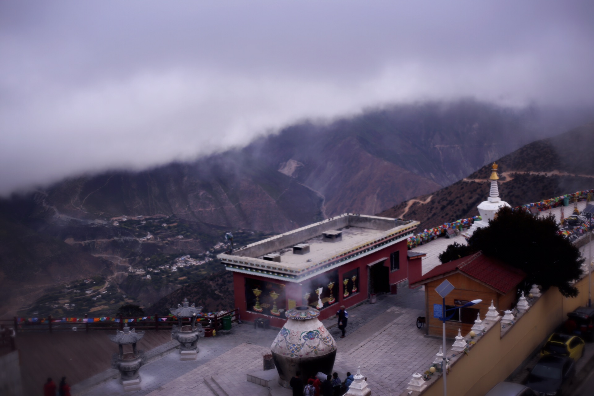 梅里雪山婚纱照_梅里雪山日照金山图片