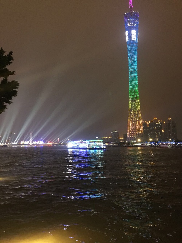 附图灯光秀,珠江夜景