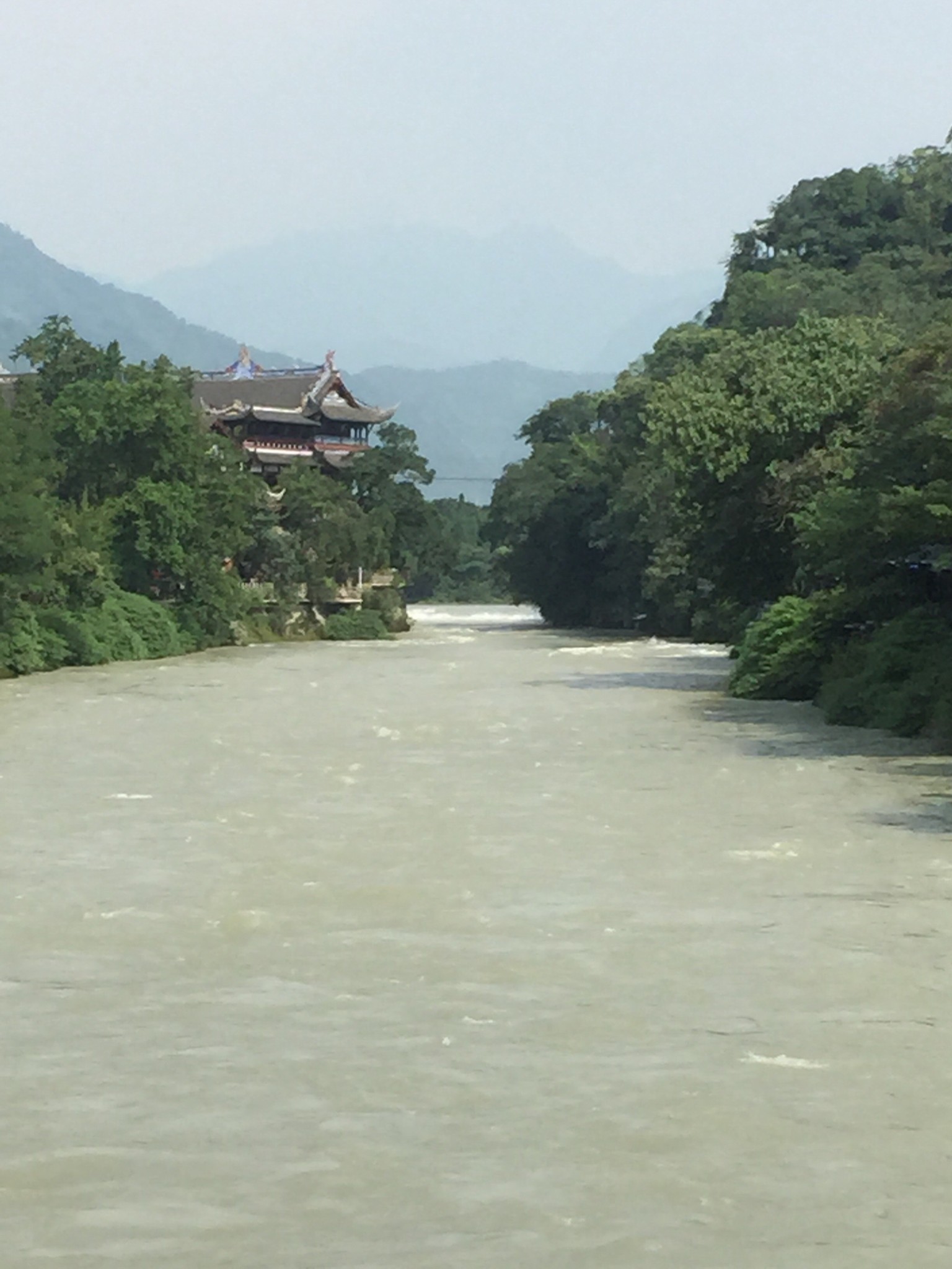 四川都江堰,虹口,成都两日游