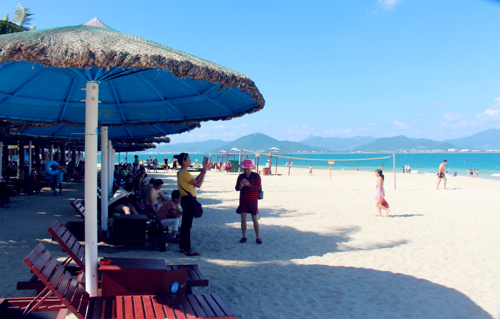 海上拖曳伞爱好者 西岛海滩休闲娱乐景区 西岛海景 能容纳数百人的