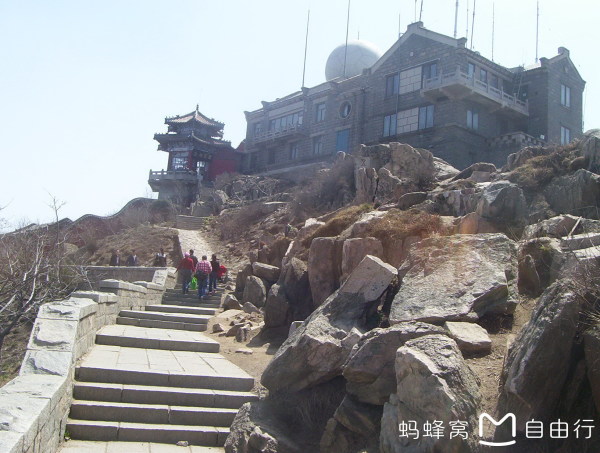 泰山最高的地方 wKgBs1cnSXiAQntTAAhMIC5JHMA22.jpeg?imageView2%2F2%2Fw%2F600%2Fh%2F600%2Fq%2F90