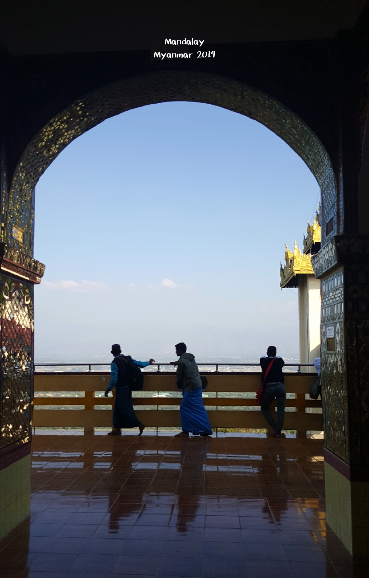 缅甸仰光2019GDP_缅甸仰光女(3)