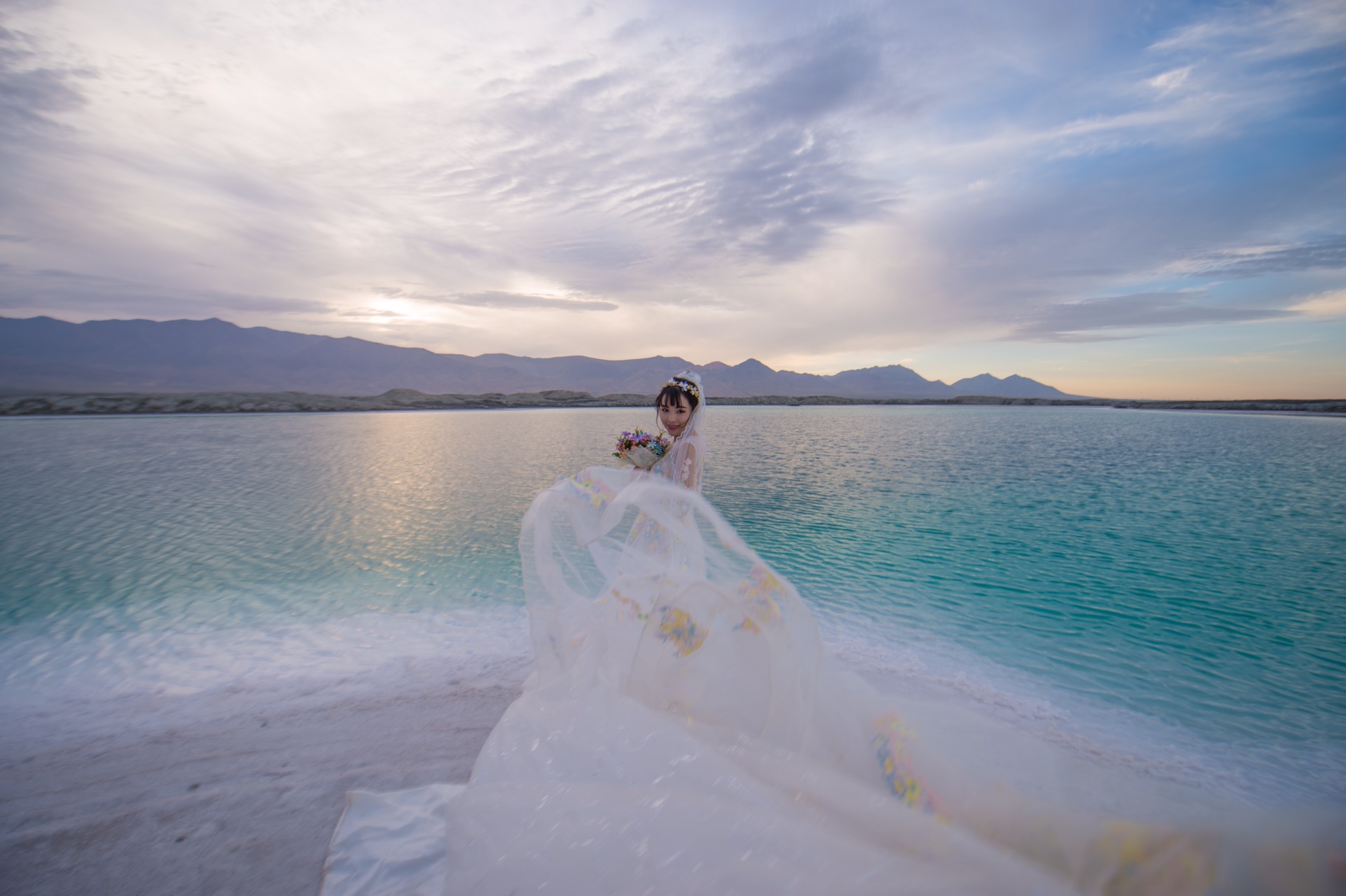 青海婚纱_青海婚纱摄影(2)