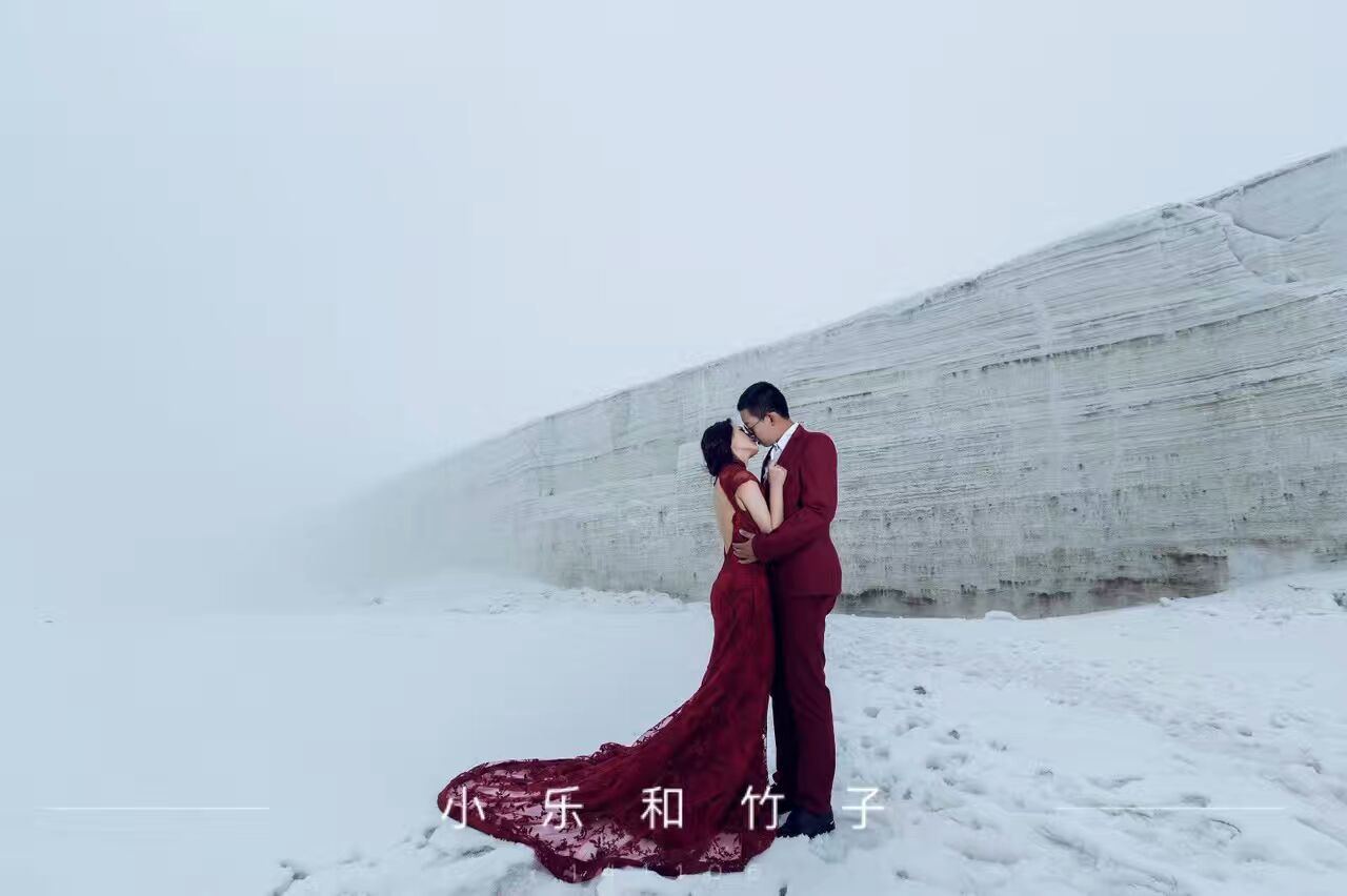 青海婚纱照_青海盐湖婚纱照