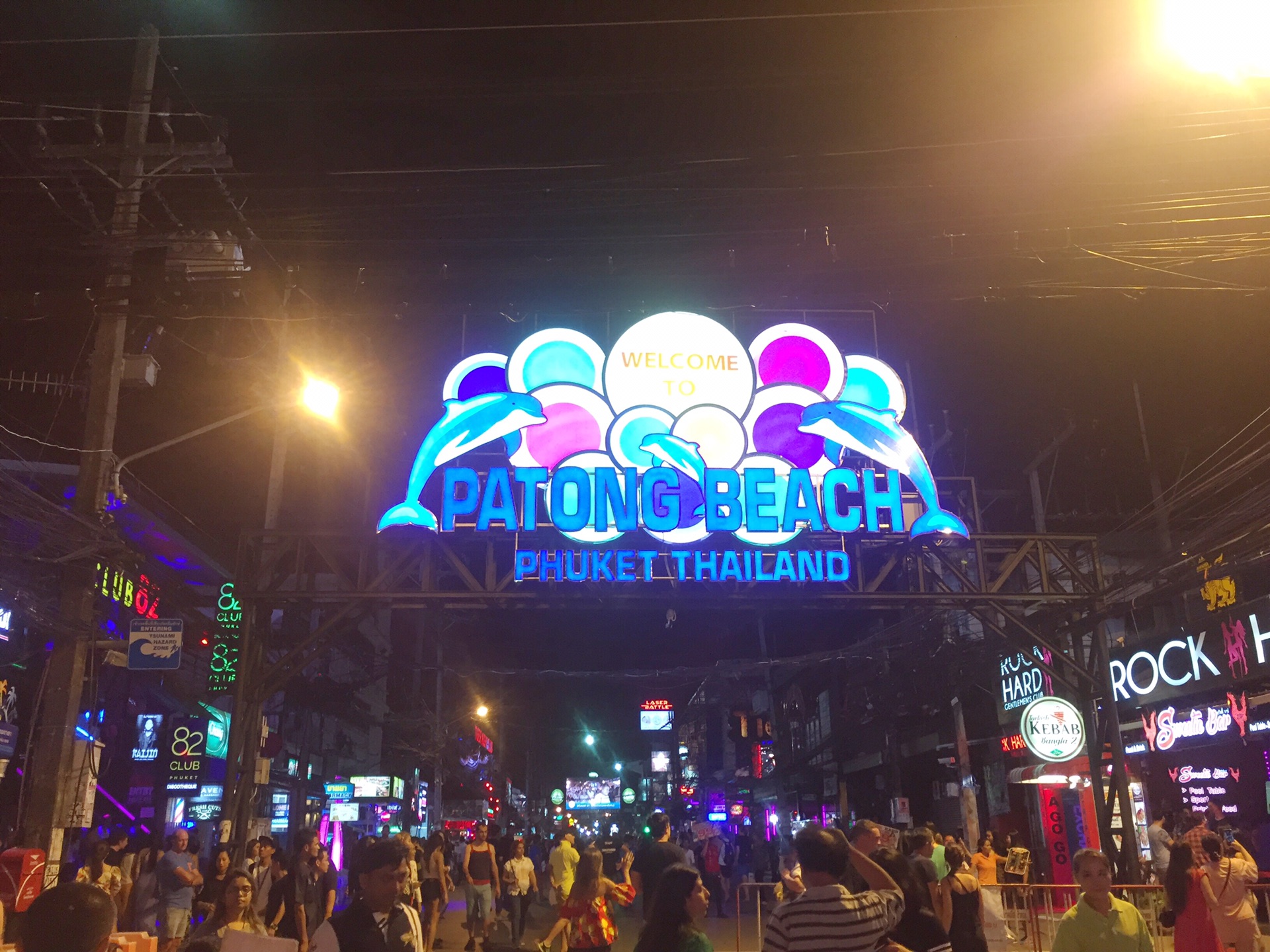 wKgBZ1k5fzaAIfwpAAo5IEYZj0A88.jpeg?imageView2%2F2%2Fw%2F680%2Fq%2F90