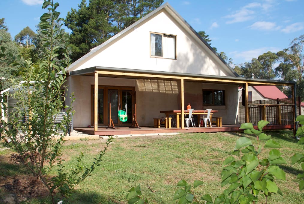 straw bale house in healesville