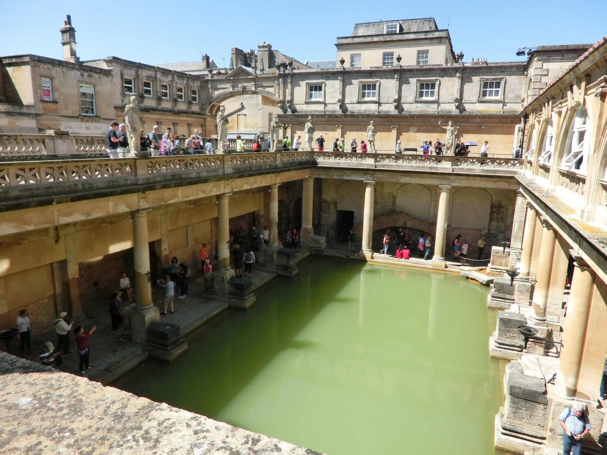 d10 bath-訪古羅馬浴場,bath abbey