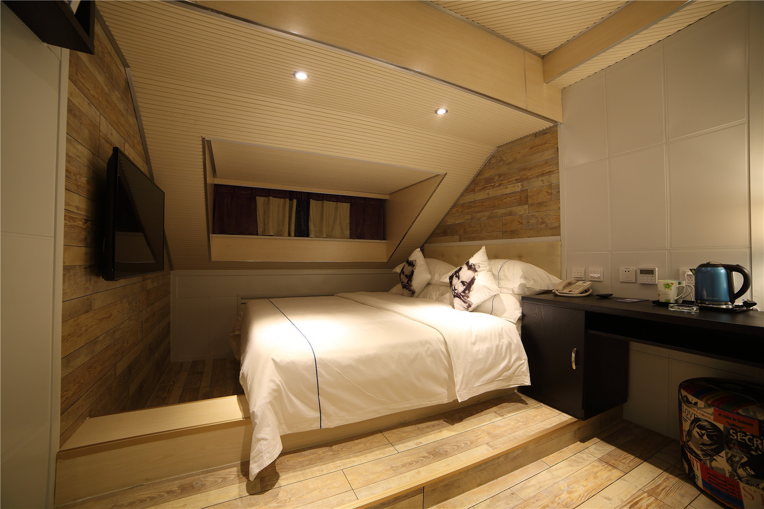 蓝鹊连锁酒店(安阳文峰中路店)(原蓝鹊酒店)