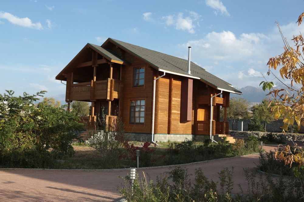 family club royal appricot