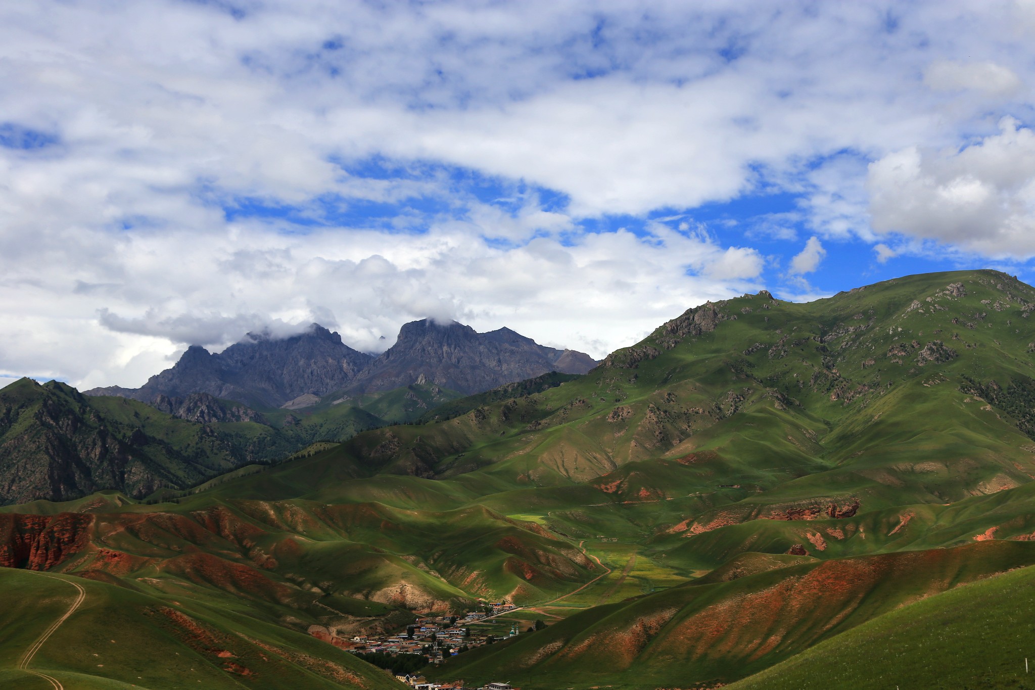 qilian ZhuoEr Mountain