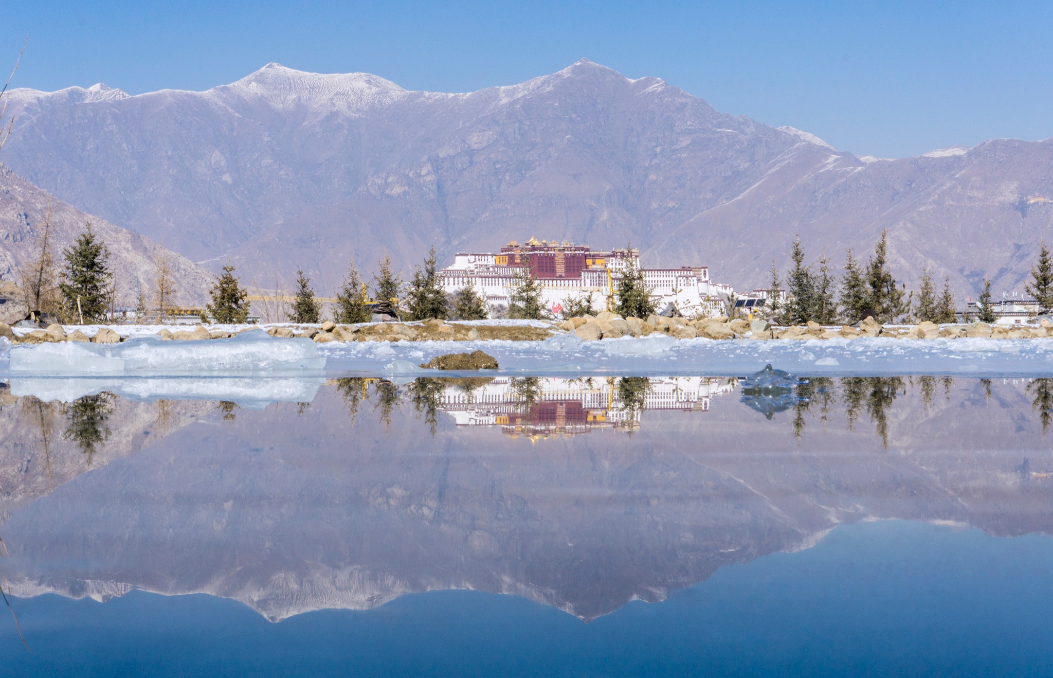 【首发】听说拉萨下雪,于是我来了