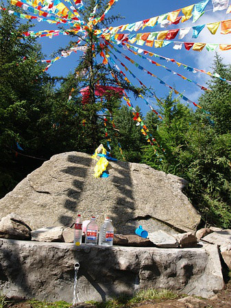 八功德水西来寺